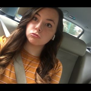 Meet your Posher, Ellie